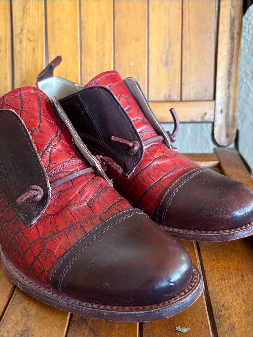 Freebird Mabel croc embossed red 9 - Picture 3 of 10